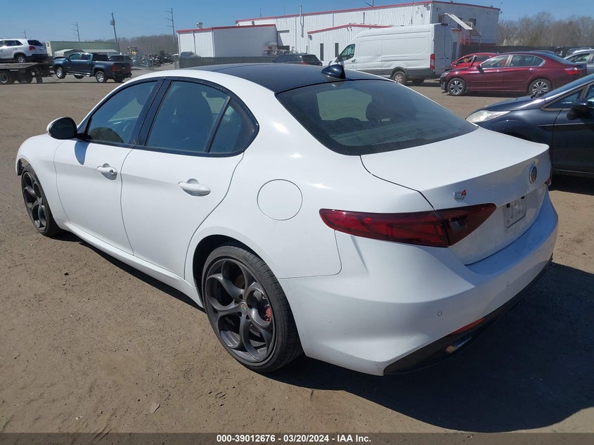 2017 ALFA ROMEO GIULIA TI AWD - ZARFAEEN8H7556056