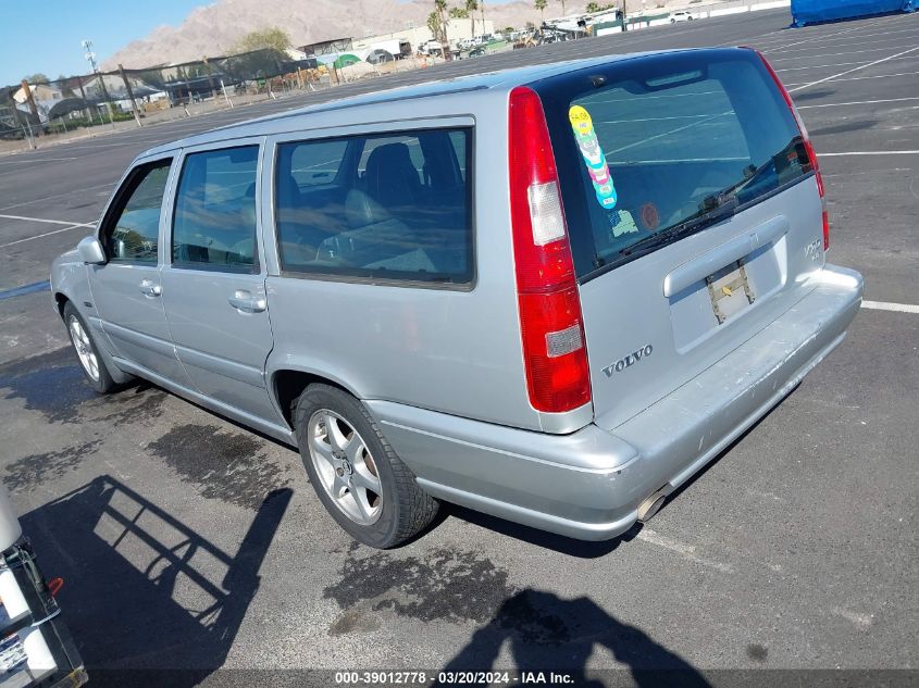 YV1LW567XW2446872 1998 Volvo V70 Glt