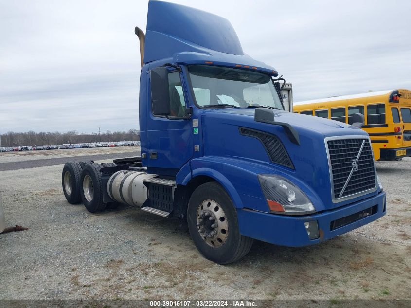 2015 Volvo Vn Vnl VIN: 4V4NC9EH5FN913465 Lot: 39015107