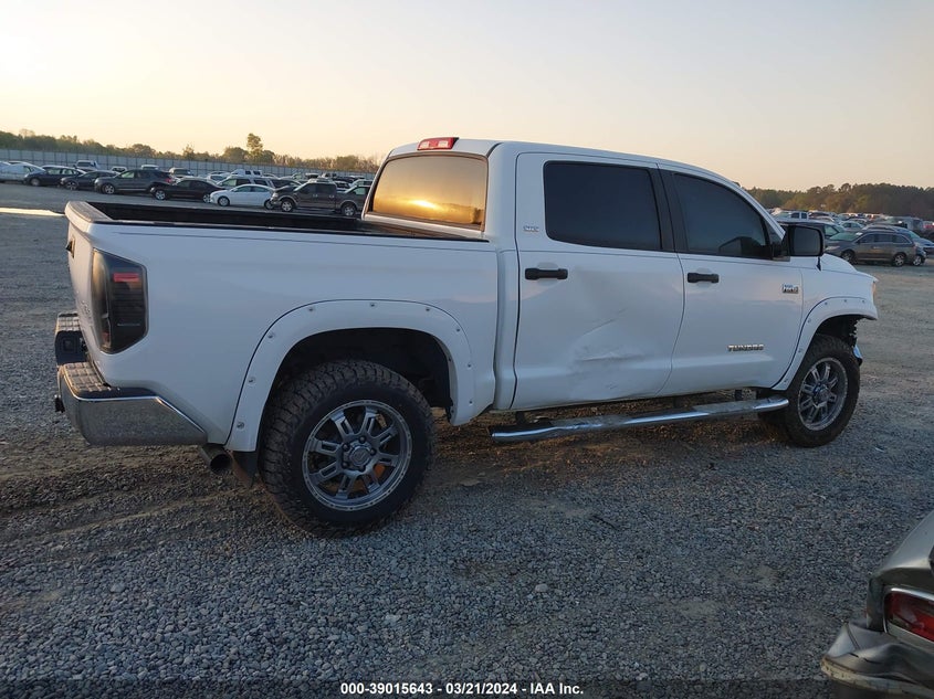 2017 TOYOTA TUNDRA CREWMAX SR5/TRD PRO - 5TFDW5F17HX665011