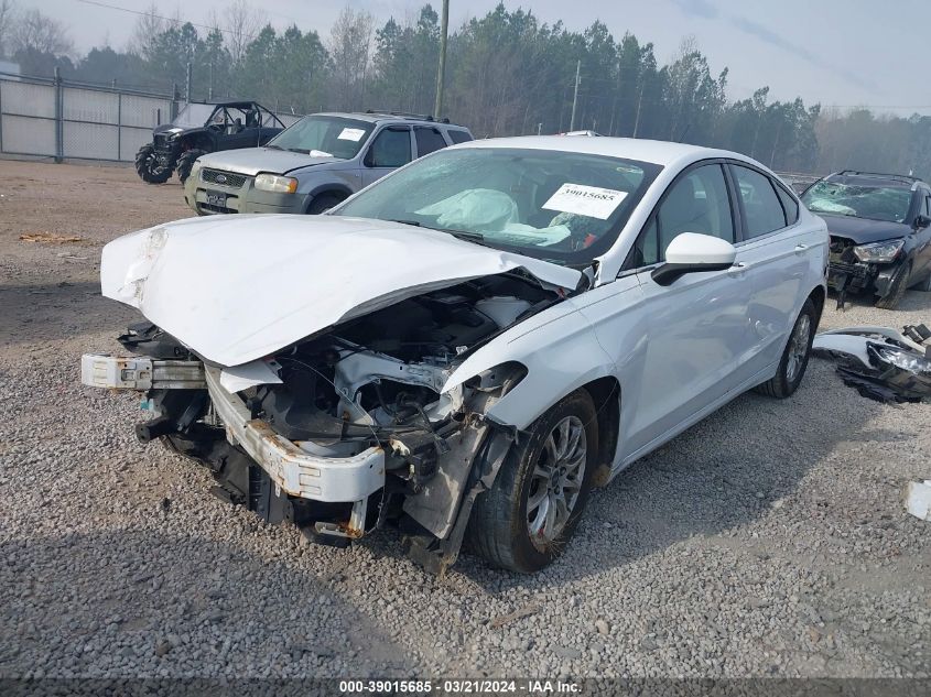 2017 Ford Fusion S VIN: 3FA6P0G75HR236573 Lot: 39015685