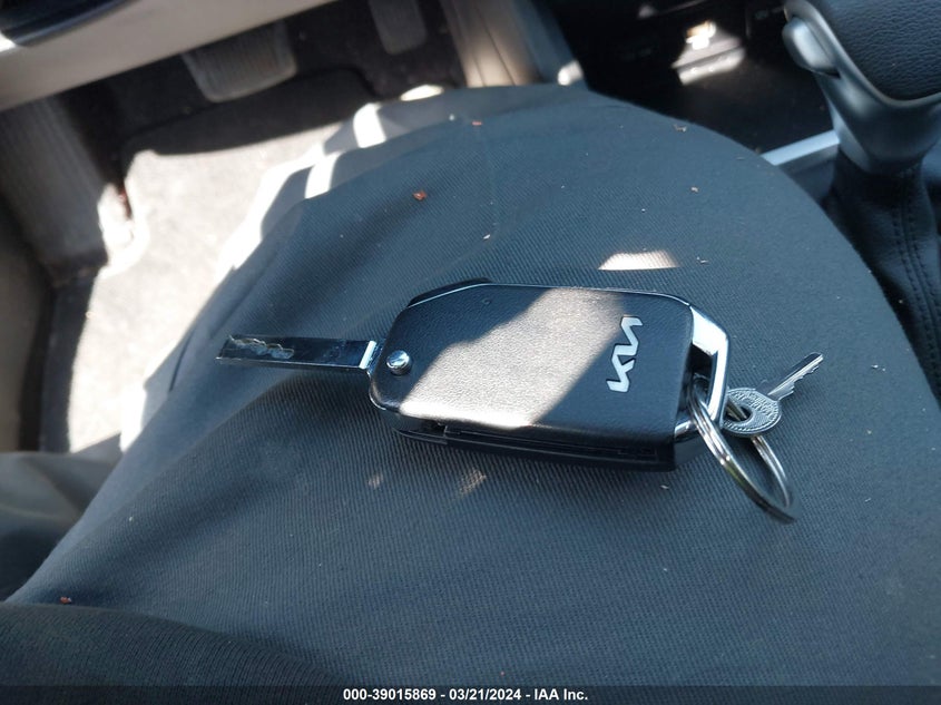 VIN 3KPF24AD6PE618647 2023 KIA FORTE LXS