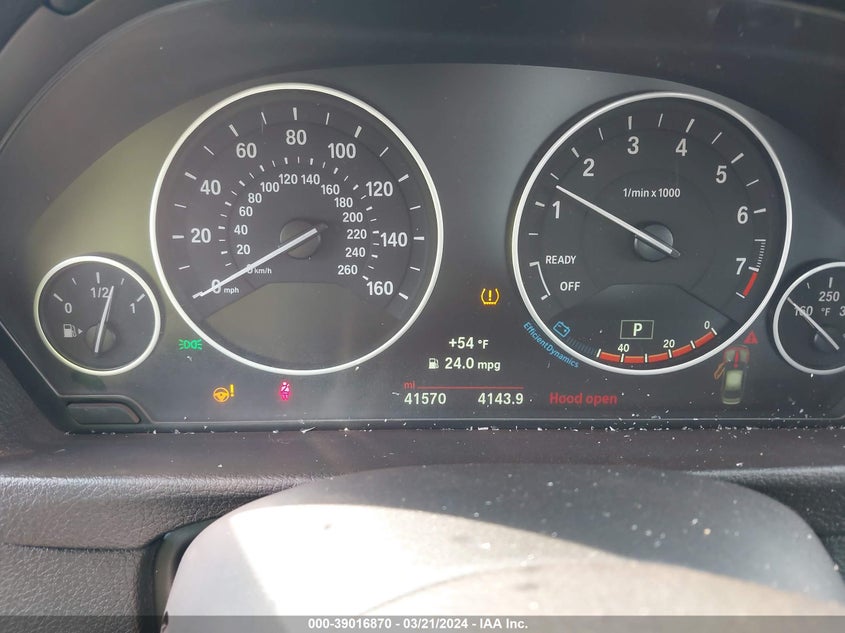 VIN WBA8A3C53JA492220 2018 BMW 320I XDRIVE