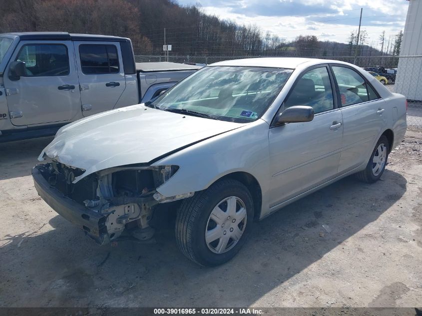 2002 Toyota Camry Le VIN: 4T1BE32K52U600790 Lot: 39016965