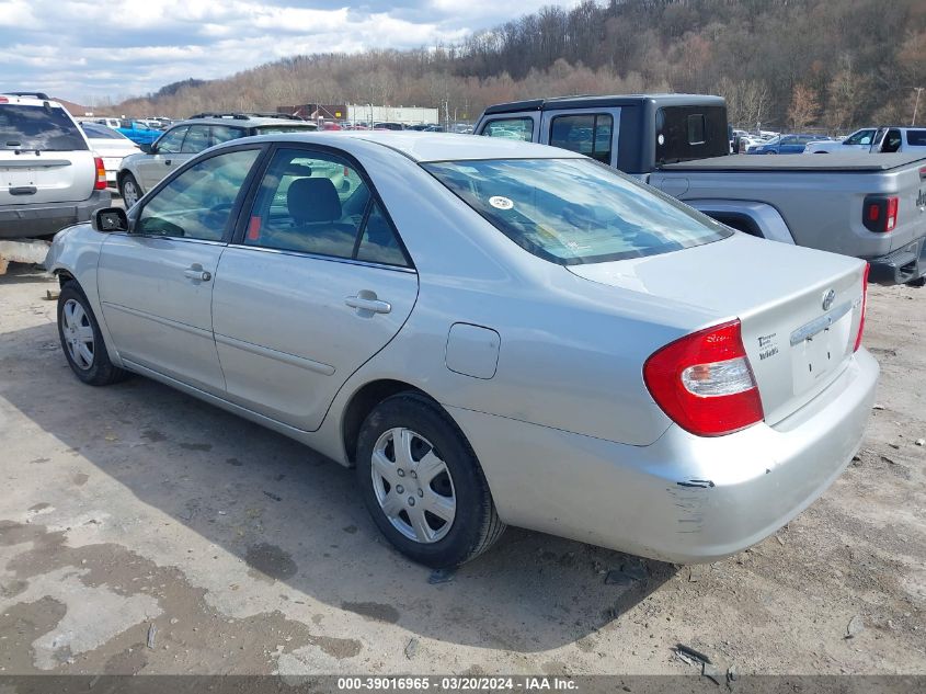 2002 Toyota Camry Le VIN: 4T1BE32K52U600790 Lot: 39016965