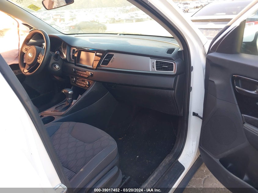 2018 Kia Niro Fe VIN: KNDCB3LC8J5204659 Lot: 39017452