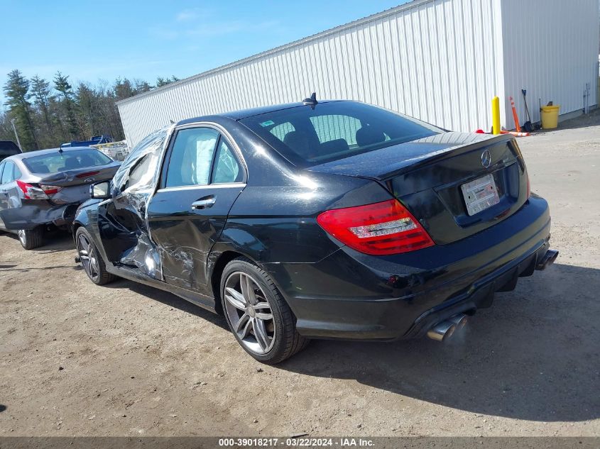 2014 Mercedes-Benz C 300 Luxury 4Matic/Sport 4Matic VIN: WDDGF8AB0ER305454 Lot: 39256491