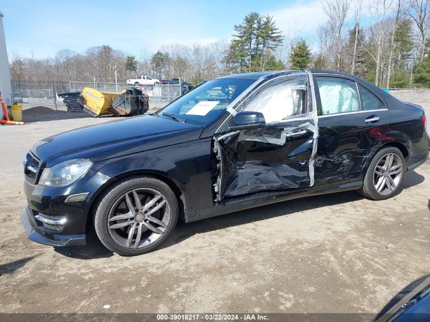 2014 Mercedes-Benz C 300 Luxury 4Matic/Sport 4Matic VIN: WDDGF8AB0ER305454 Lot: 39256491