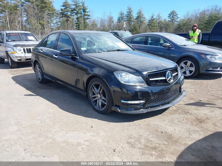 2014 Mercedes-Benz C 300 Luxury 4Matic/Sport 4Matic VIN: WDDGF8AB0ER305454 Lot: 39256491