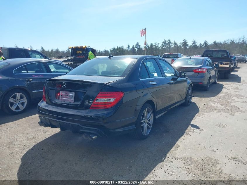 2014 Mercedes-Benz C 300 Luxury 4Matic/Sport 4Matic VIN: WDDGF8AB0ER305454 Lot: 39256491