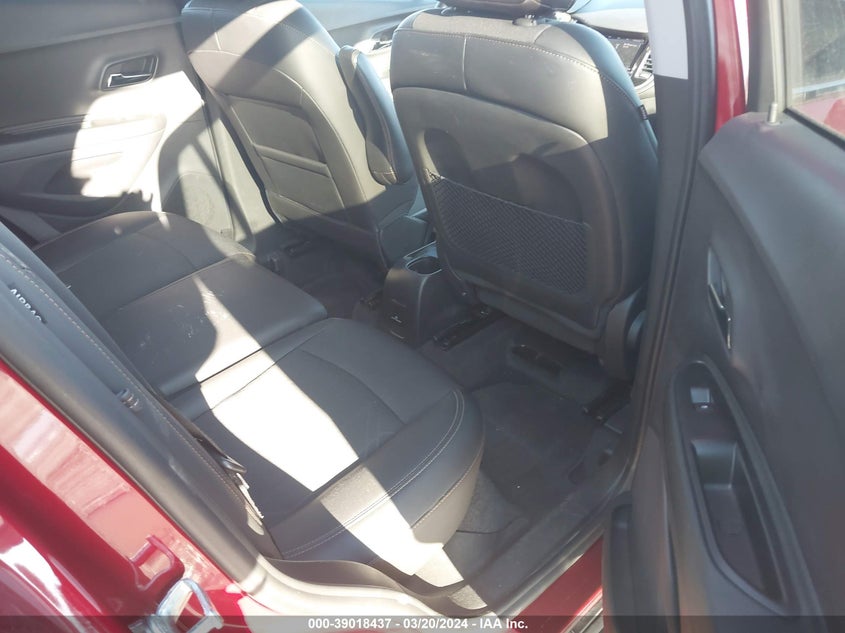 VIN 3GNCJPSB0LL241461 2020 CHEVROLET TRAX 1LT