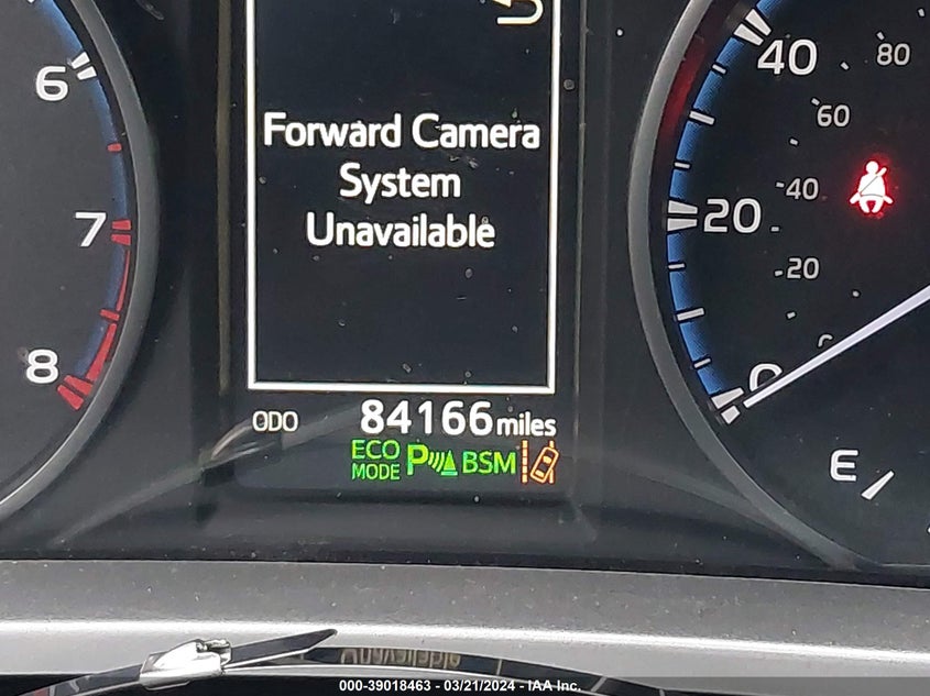 2018 TOYOTA RAV4 XLE - JTMWFREV0JD124667