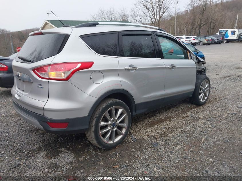 VIN 1FMCU9GX3FUA39266 2015 FORD ESCAPE no.4