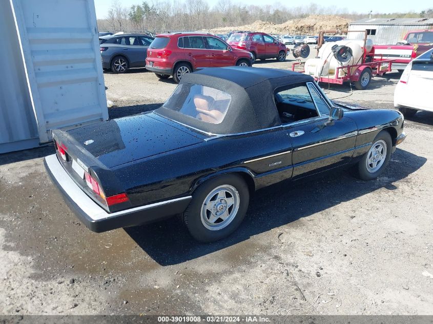 1987 Alfa Romeo Spider Veloce VIN: ZARBA5588H1048066 Lot: 39019008