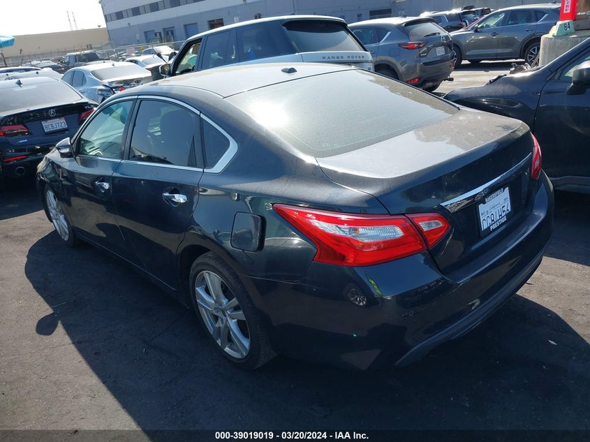 2017 NISSAN ALTIMA 3.5SL/3.5 SR - 1N4BL3AP5HC125217