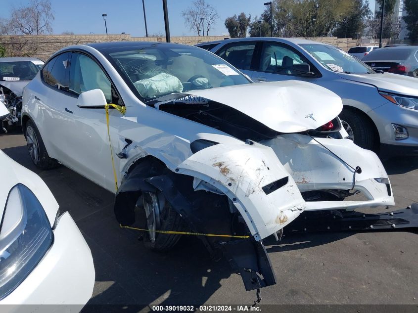 2022 TESLA MODEL Y LONG RANGE DUAL MOTOR ALL-WHEEL DRIVE - 7SAYGDEE6NF413675