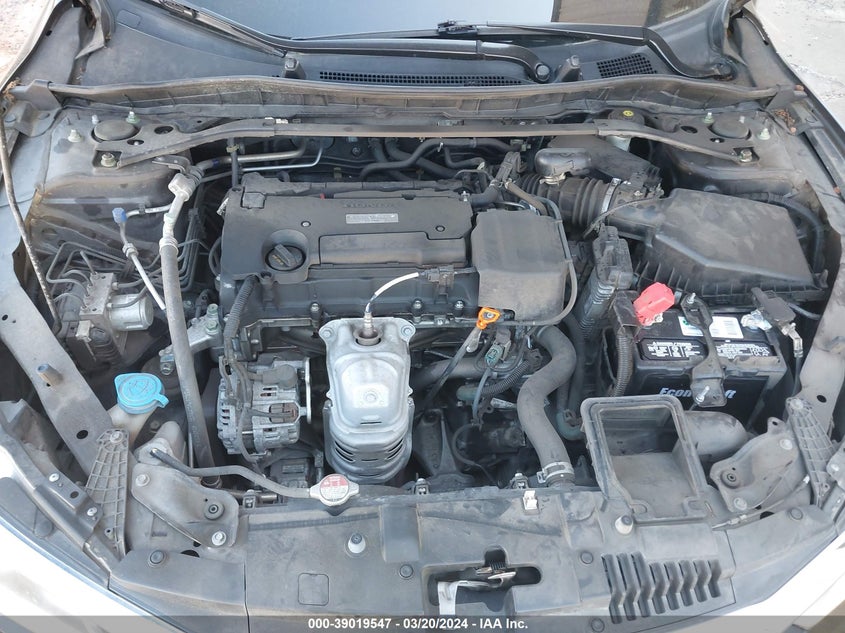 2017 HONDA ACCORD VIN: 1HGCR2F55HA131997