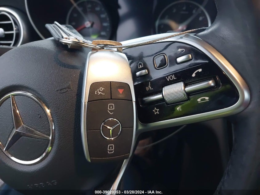 VIN WDDWK8EB7KF853255 2019 MERCEDES-BENZ C 300 4MATIC