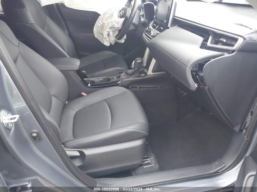 2022 Toyota Corolla Cross Xle VIN: 7MUEAAAGXNV014860 Lot: 39020596