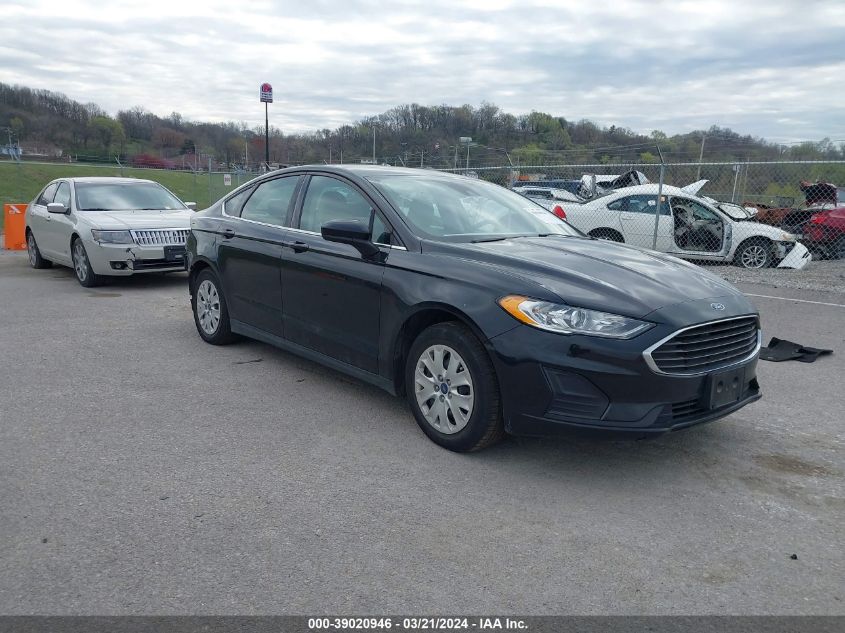 2020 Ford Fusion S VIN: 3FA6P0G71LR247661 Lot: 39020946