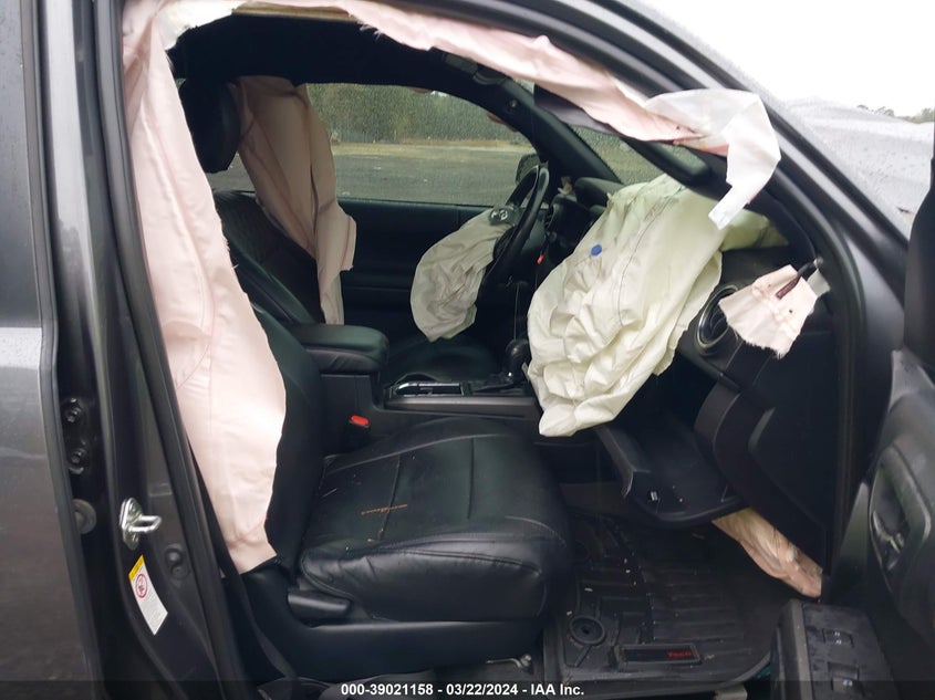 2017 TOYOTA TACOMA SR5/TRD SPORT/TRD OFF ROAD - 5TFDZ5BN7HX027874