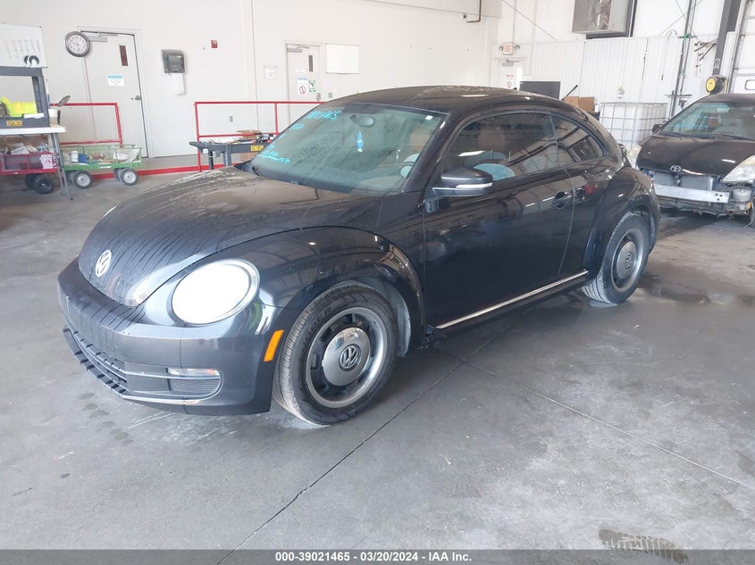 2016 VOLKSWAGEN BEETLE 1.8T CLASSIC - 3VWF17ATXGM639029