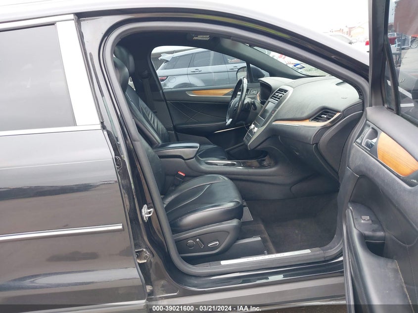 2015 LINCOLN MKC - 5LMCJ1A99FUJ09273