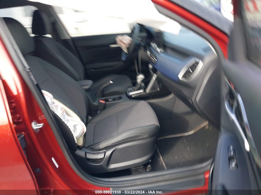 2023 Kia Seltos S VIN: KNDEU2AA5P7393704 Lot: 39021938