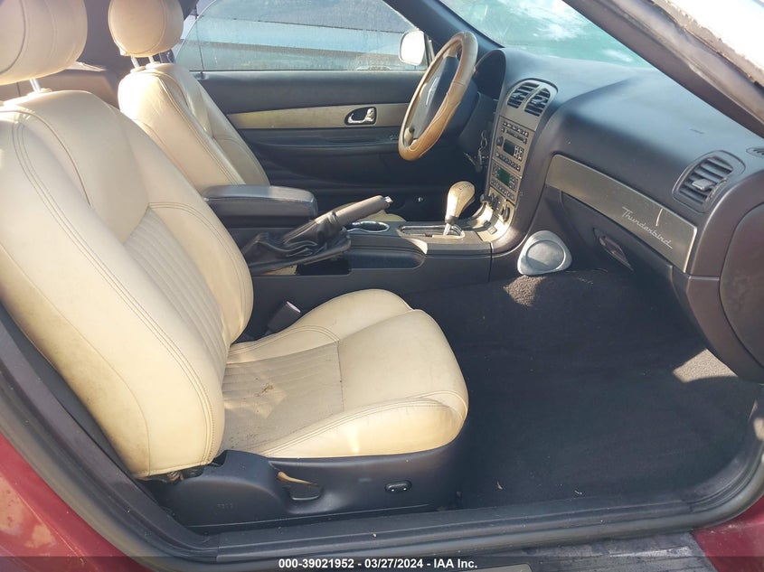 2004 Ford Thunderbird VIN: 1FAHP60A34Y104229 Lot: 39021952