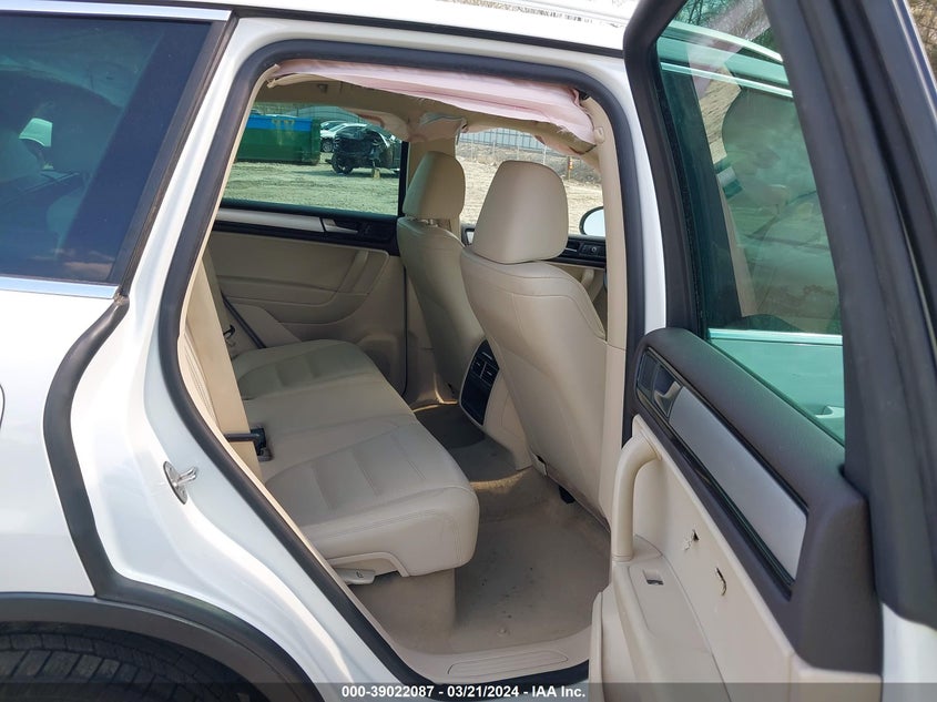2013 VOLKSWAGEN TOUAREG VR6 SPORT - WVGEF9BPXDD013321