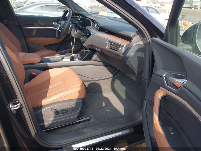 2022 Audi E-Tron Premium Quattro VIN: WA1AAAGEXNB026314 Lot: 39023714