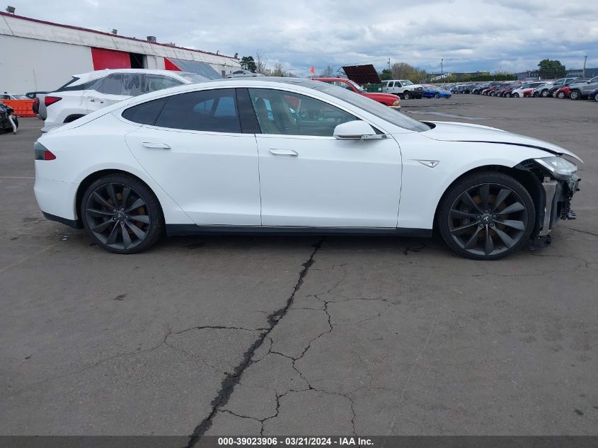 2013 Tesla Model S Performance VIN: 5YJSA1CP0DFP25190 Lot: 39023906