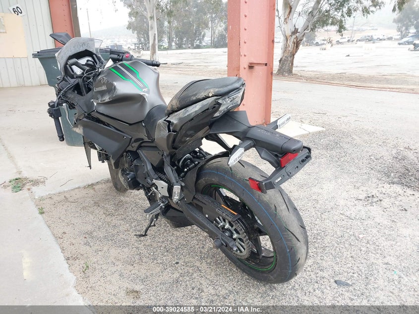 2024 KAWASAKI EX650 649 CC(VIN: ML5EXER1XRDAB9633