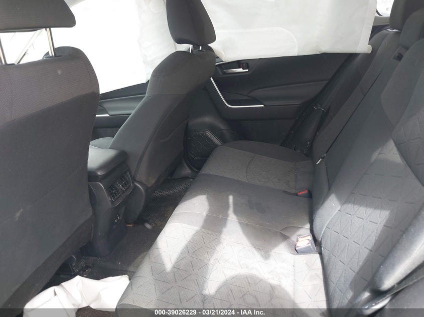 VIN 2T3W1RFV8MC089012 2021 TOYOTA RAV4 XLE/XLE PREMIUM