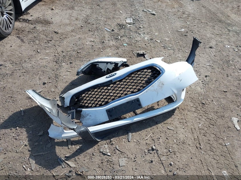 2015 KIA CADENZA PREMIUM/LIMITED - KNALN4D7XF5182330