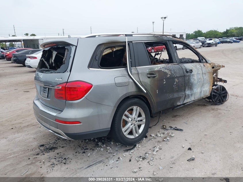 2015 MERCEDES-BENZ GL 450 450 4MATIC - 4JGDF6EE8FA564596