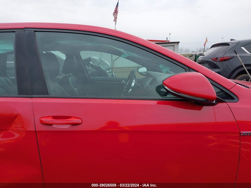 2015 VOLKSWAGEN GOLF GTI 2.0T SE 4-DOOR - 3VW4T7AU5FM014384