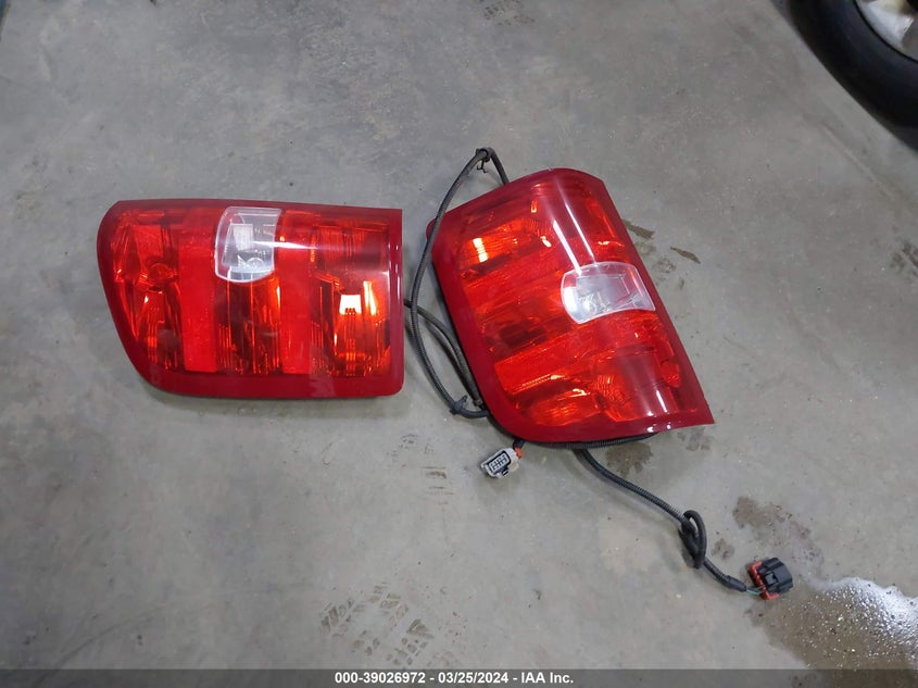 2013 CHEVROLET SILVERADO 1500 LT - 1GCRKSE70DZ242355