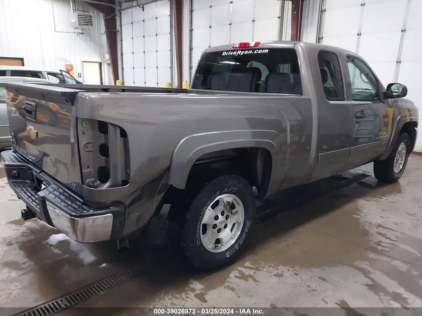 2013 CHEVROLET SILVERADO 1500 LT - 1GCRKSE70DZ242355