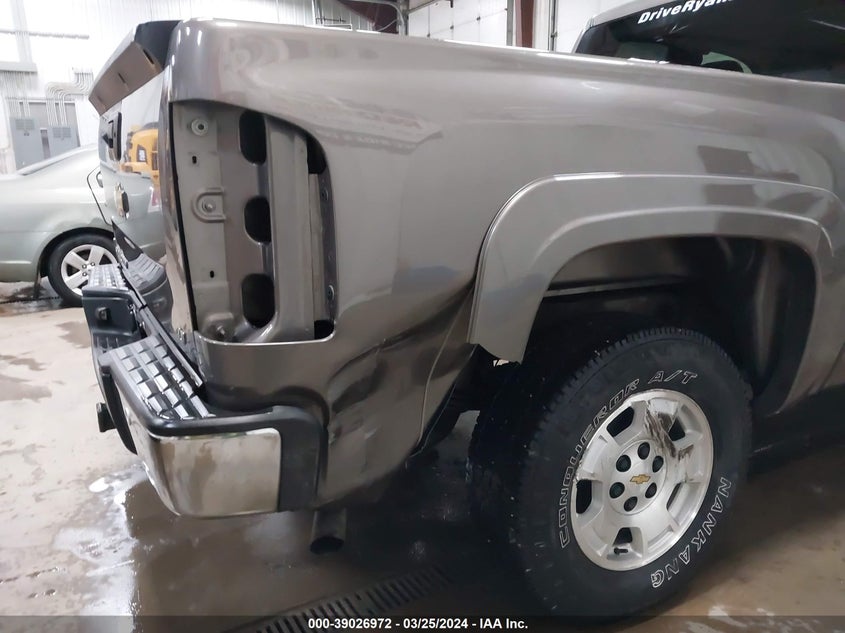 2013 CHEVROLET SILVERADO 1500 LT - 1GCRKSE70DZ242355