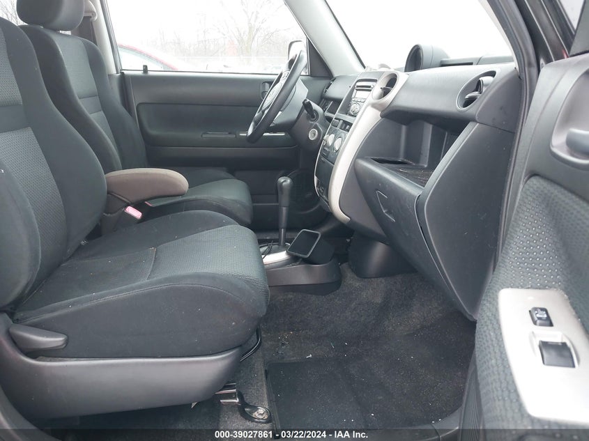 2006 Scion Xb VIN: JTLKT324464077302 Lot: 39027861