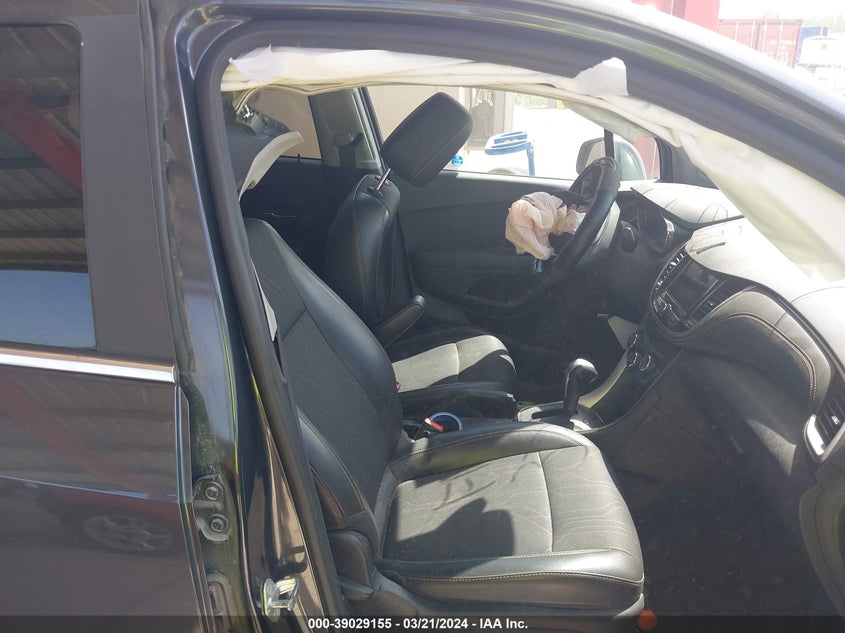 2018 CHEVROLET TRAX 1LT - 3GNCJPSB8JL157059