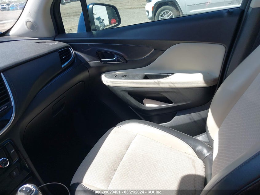 VIN KL4CJASB6KB717311 2019 BUICK ENCORE FWD PREFERRED