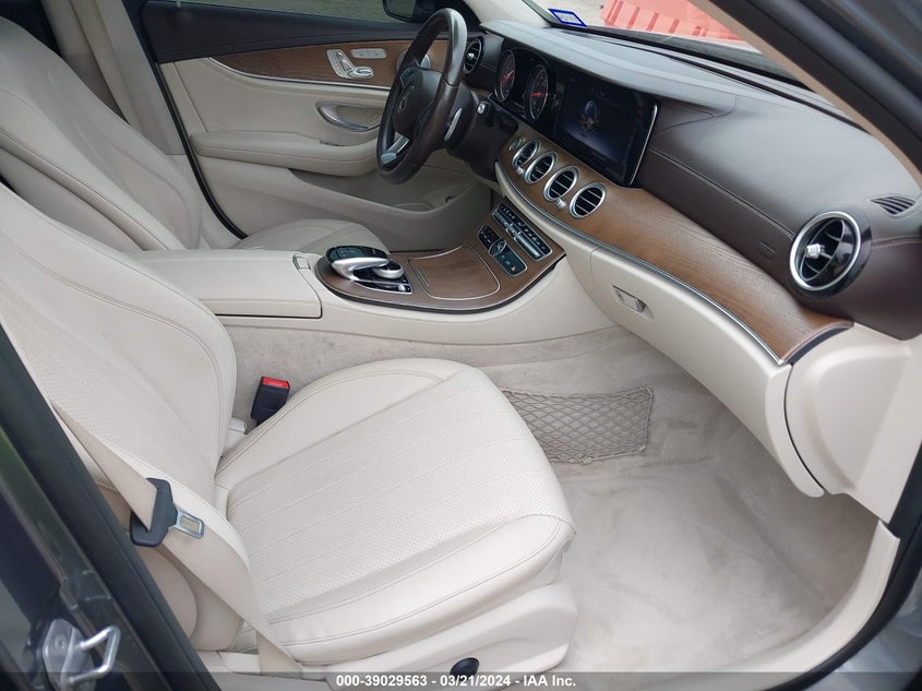 2018 MERCEDES-BENZ E 300 VIN: WDDZF4KB7JA344096