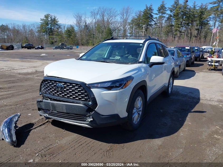 2022 Toyota Corolla Cross Le VIN: 7MUBAABG7NV007043 Lot: 39029590