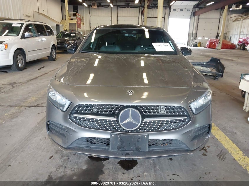 2019 MERCEDES-BENZ A 220 VIN: WDD3G4EB5KW002309