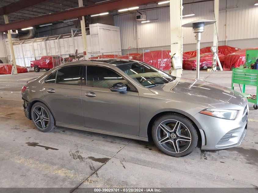 2019 MERCEDES-BENZ A 220 VIN: WDD3G4EB5KW002309