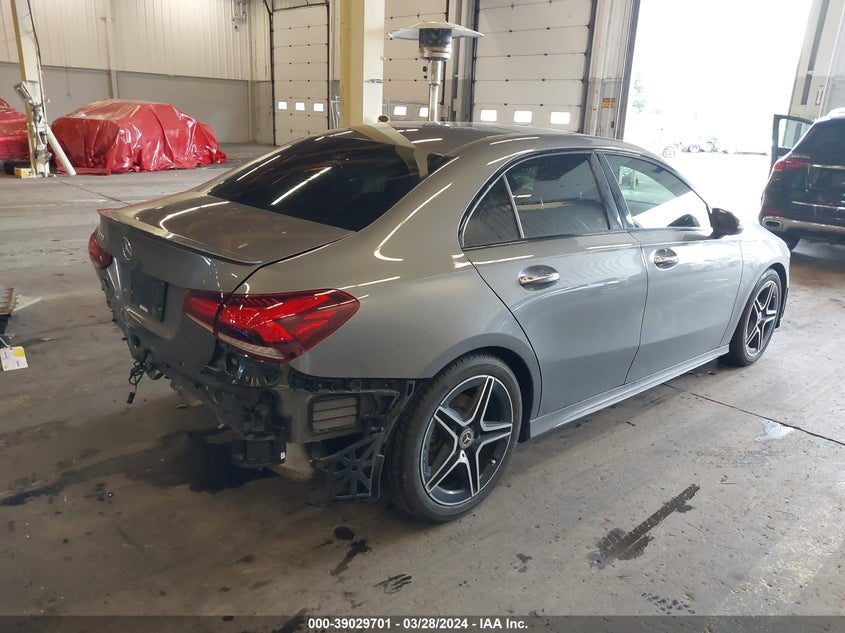 2019 Mercedes-Benz A 220 VIN: WDD3G4EB5KW002309 Lot: 39029701