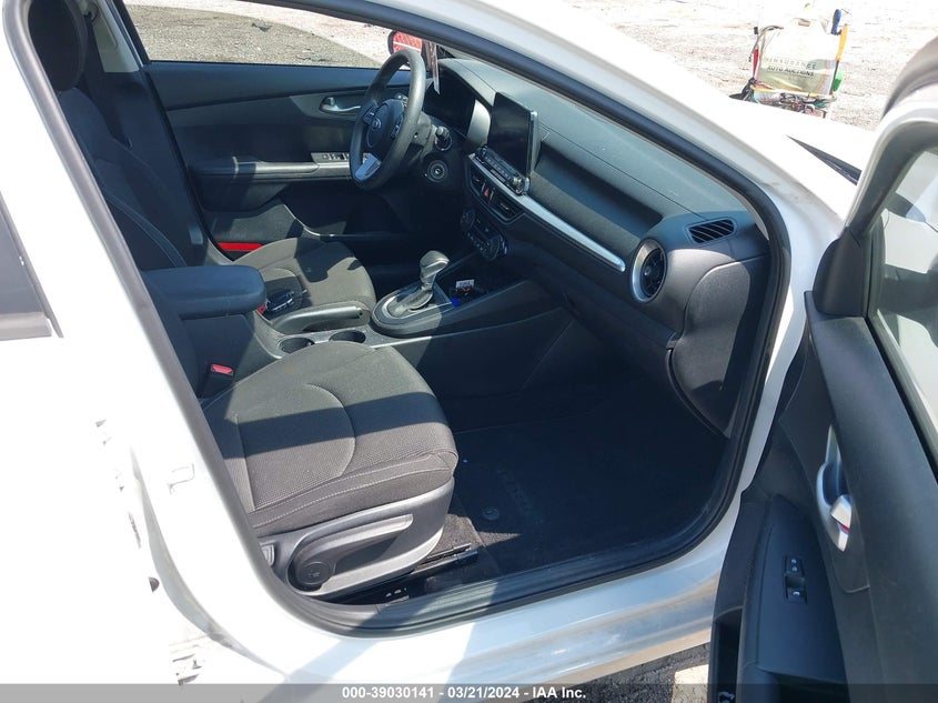 2019 KIA FORTE LXS - 3KPF24AD6KE057861