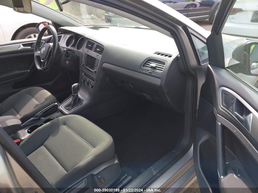 2016 VOLKSWAGEN GOLF SPORTWAGEN TSI S 4-DOOR - 3VWC17AU9GM510730